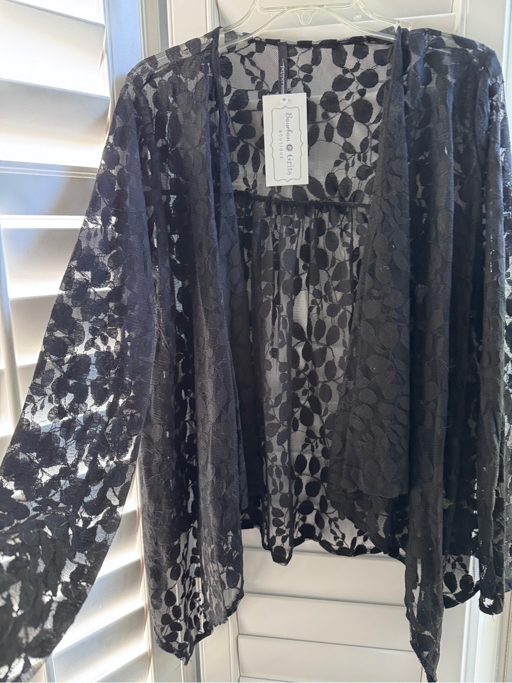 Lace handkerchief style open jacket NWT large